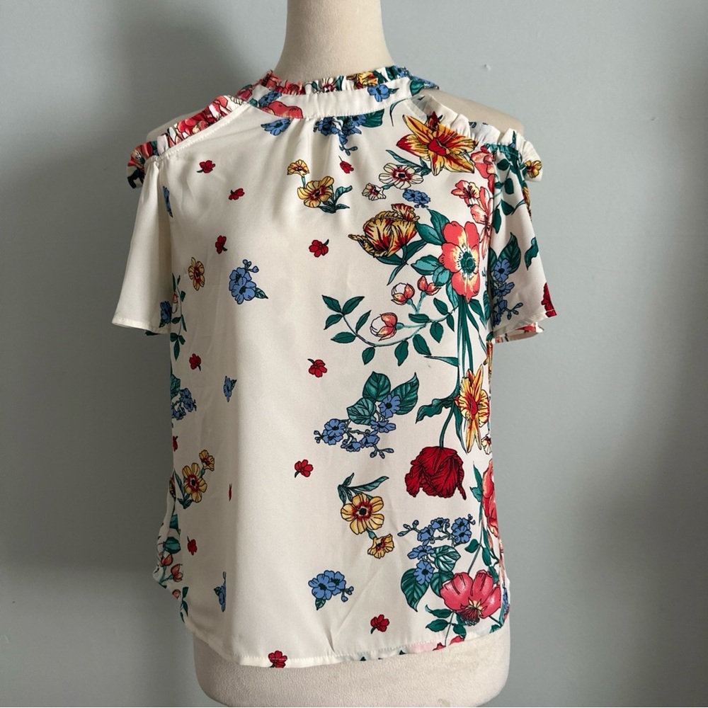 Monteau Siz SM Cream Flutter Short Sleeve Blouse with Green Floral Design